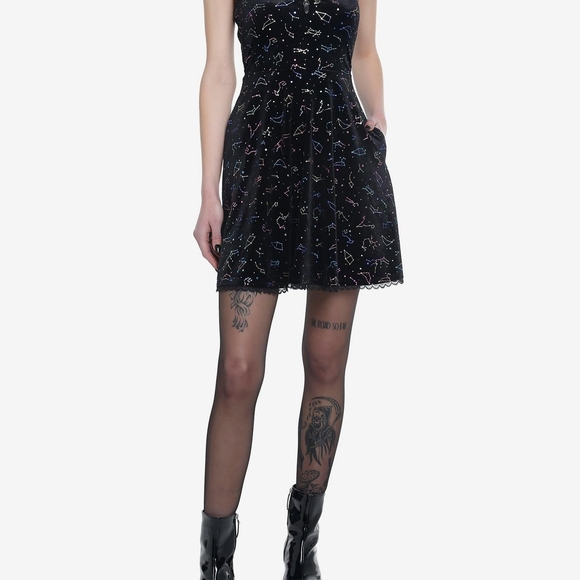 NWOT Hot Topic Cosmic Aura Rainbow Constellations Velvet Skater Dress-2x-READ - Picture 2 of 7